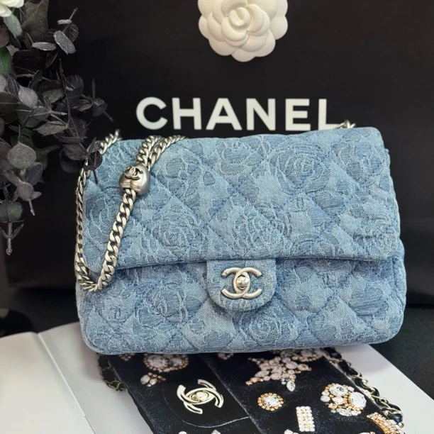 95新 Chanel/香奈儿 香奈儿爱心扣牛仔方胖子斜挎包 芯片款