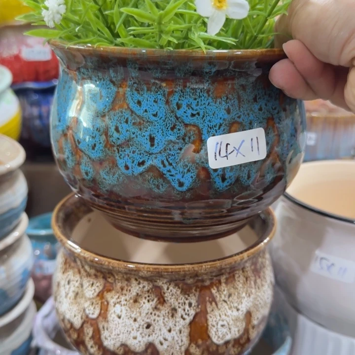 凑9块包邮，有孔，陶瓷花盆