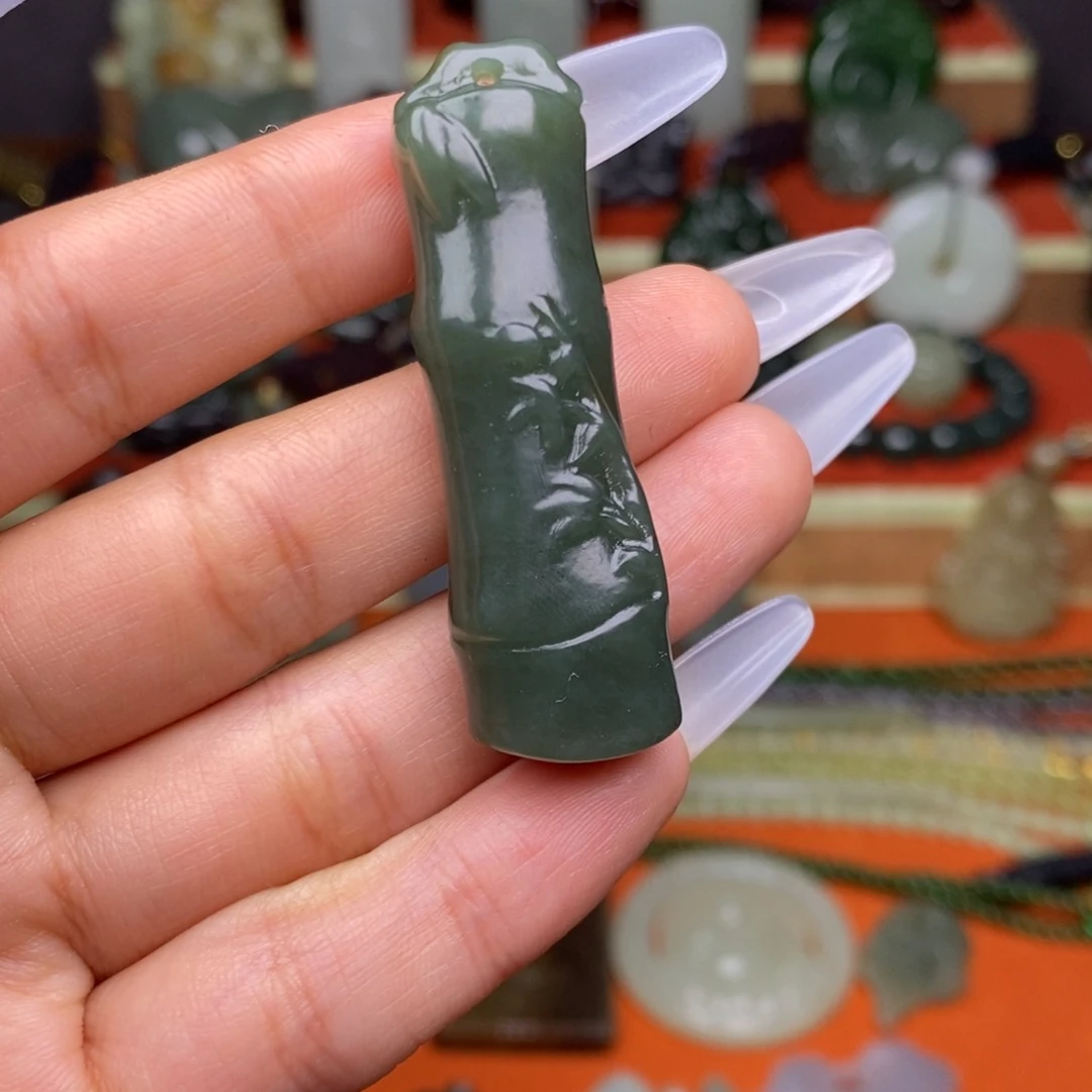 和田玉颈饰未镶嵌穿绳需备注