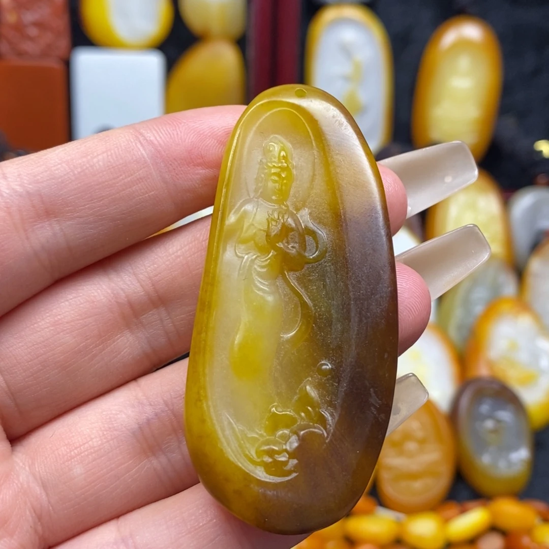 和田玉未镶嵌颈饰