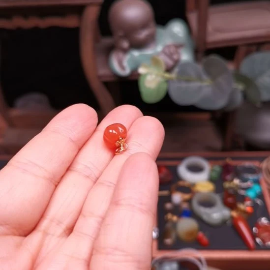 糖***脊南红玛瑙银S925镶嵌颈饰