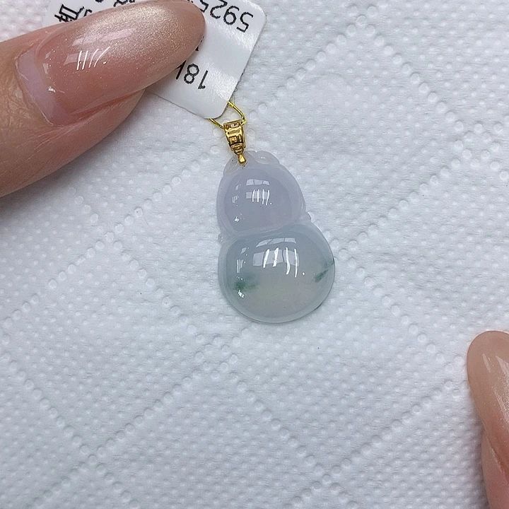 颈饰18K金镶嵌翡翠