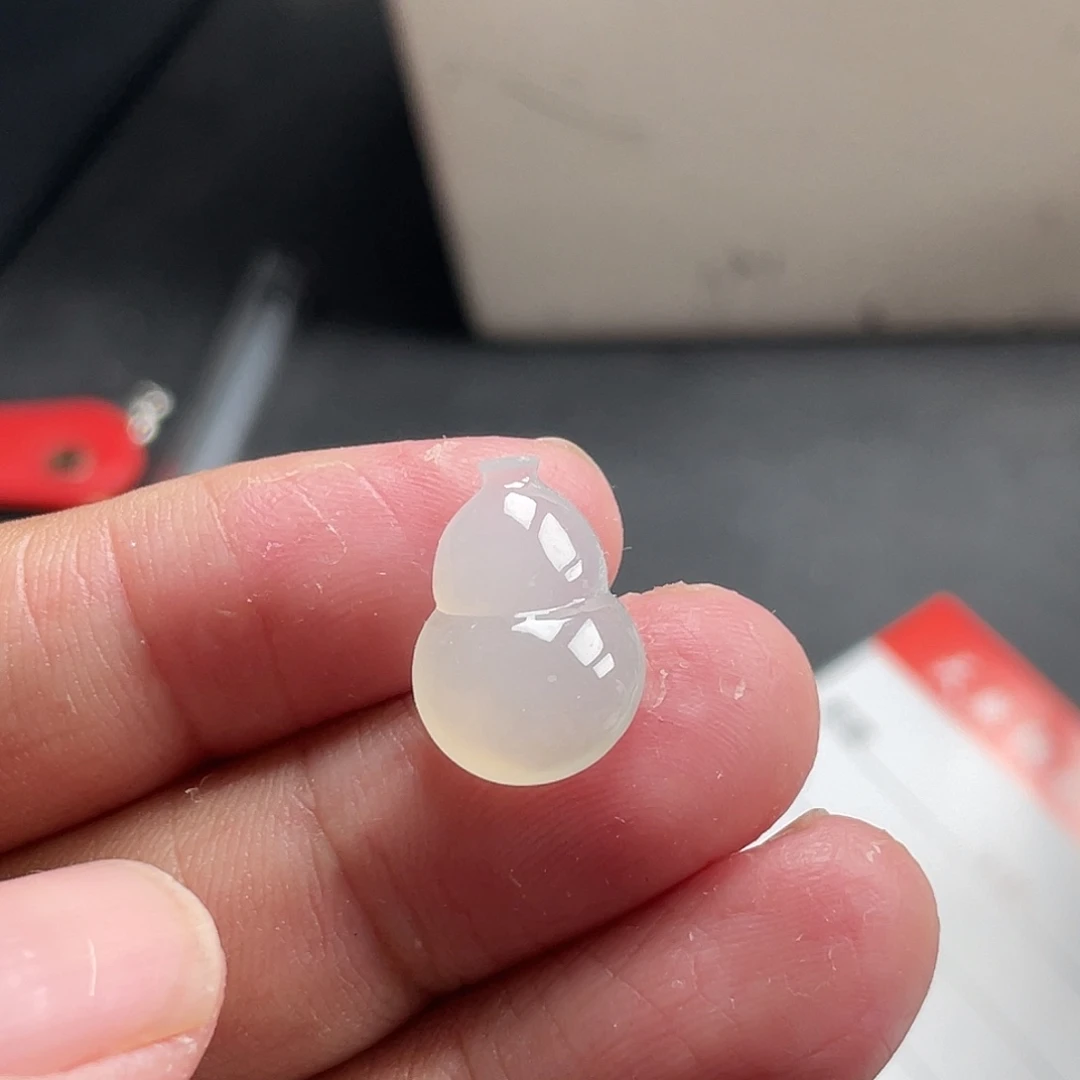 翡翠未镶嵌颈饰88888885