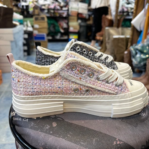 福利款女款低帮鞋厚底百搭小香风个性时尚户外板鞋韩版时尚轻微瑕