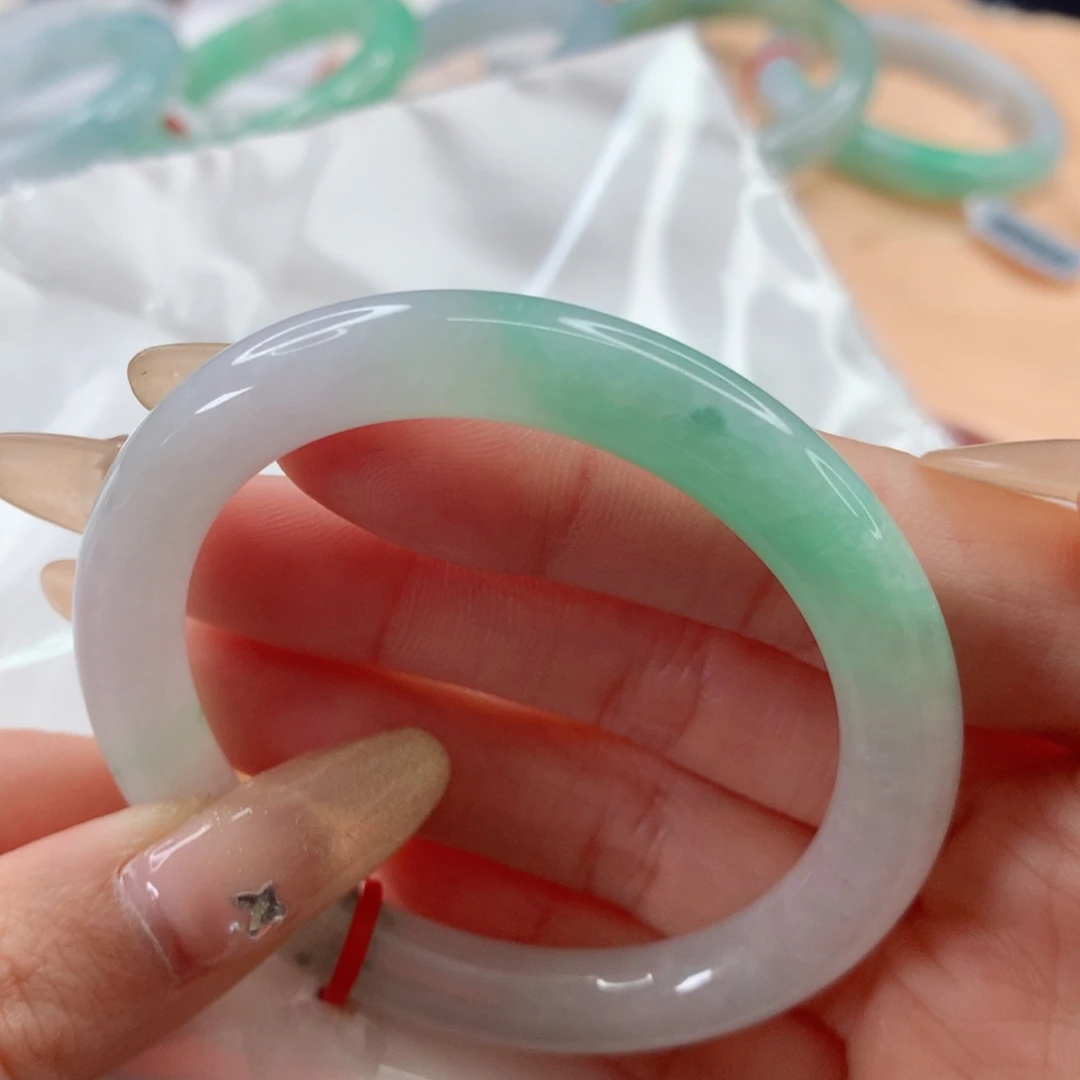 翡翠手镯未镶嵌50.8 圆条