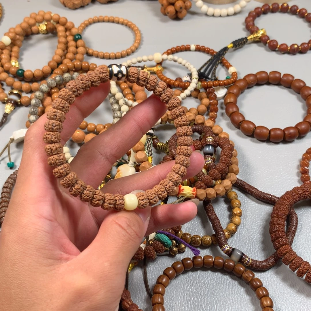 吊坠金刚菩提。。。。。。。。。