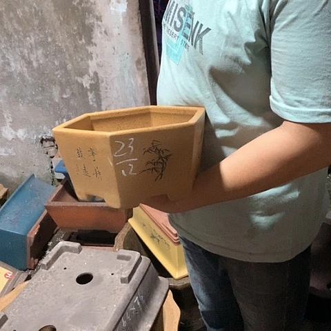 紫砂花盆手工艺品