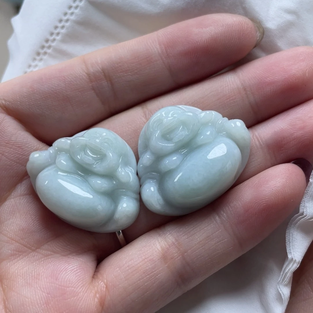 翡翠颈饰未镶嵌花****姐