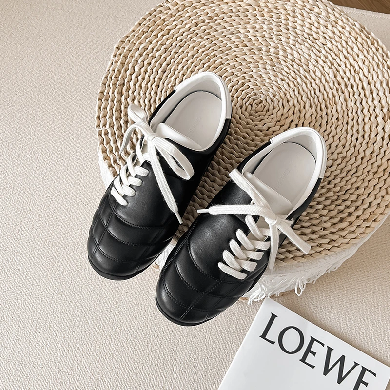 斜系带复古鞋休闲运动鞋男女平底户外登山鞋通勤潮款德训鞋子新款