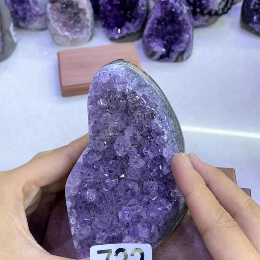 紫晶大型摆件（非配饰）未镶嵌