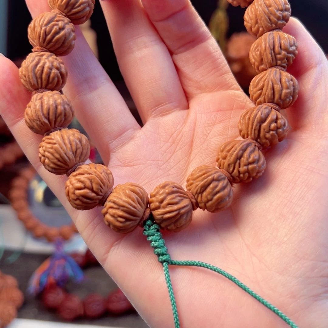 【闪购商品】桃核吊坠16尺寸金豆