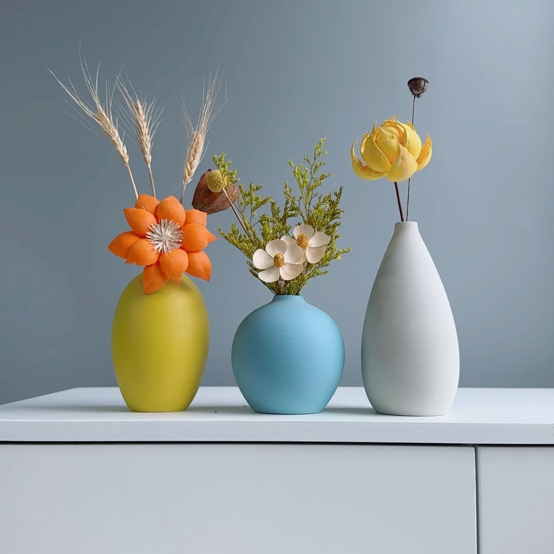 摆件陶瓷小花瓶含花总高约20-30cm