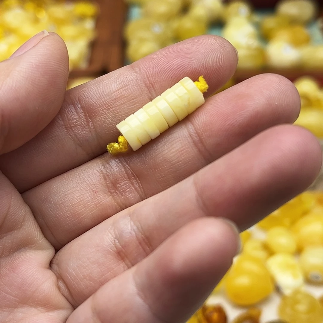 蜜蜡未镶嵌裸石天然