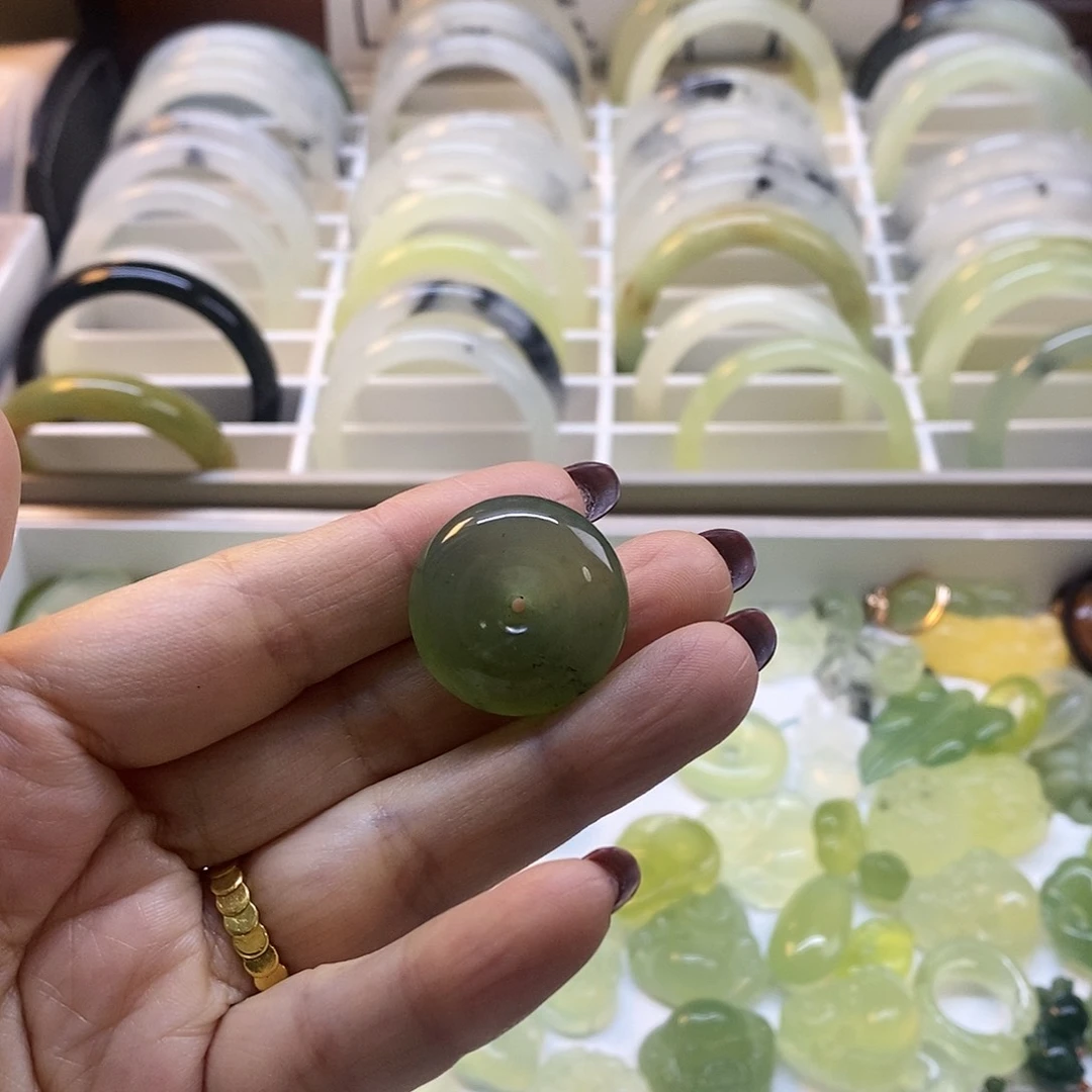 蛇纹石玉手镯未镶嵌野***、