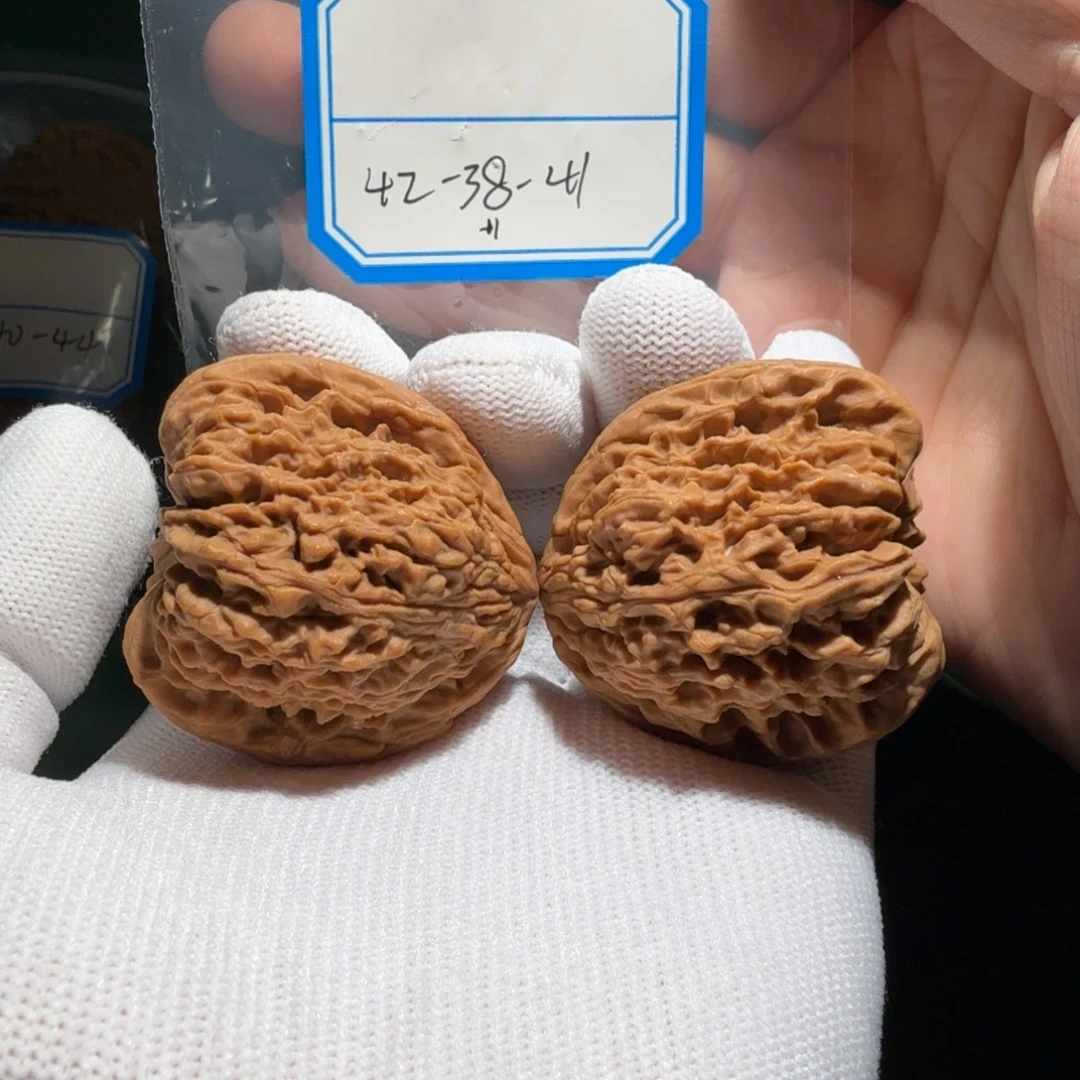 文玩核桃吊坠南疆蝴蝶11