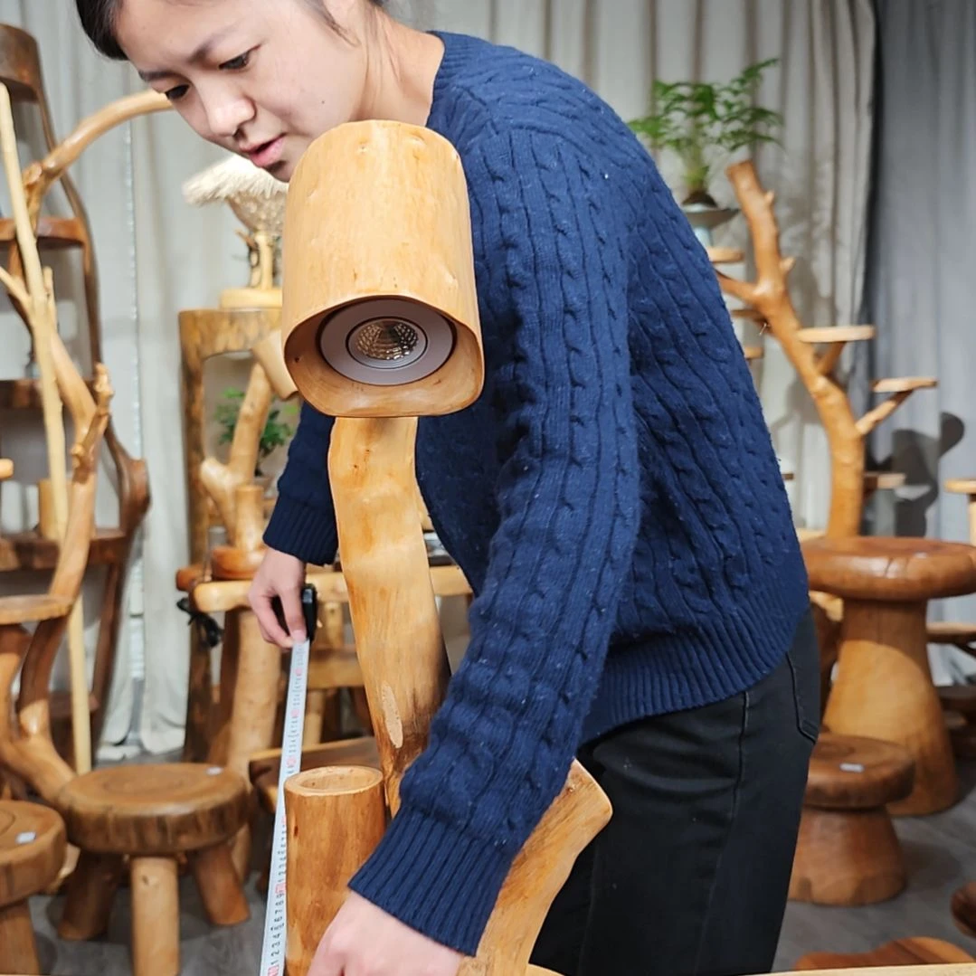 木（非红木类）台灯