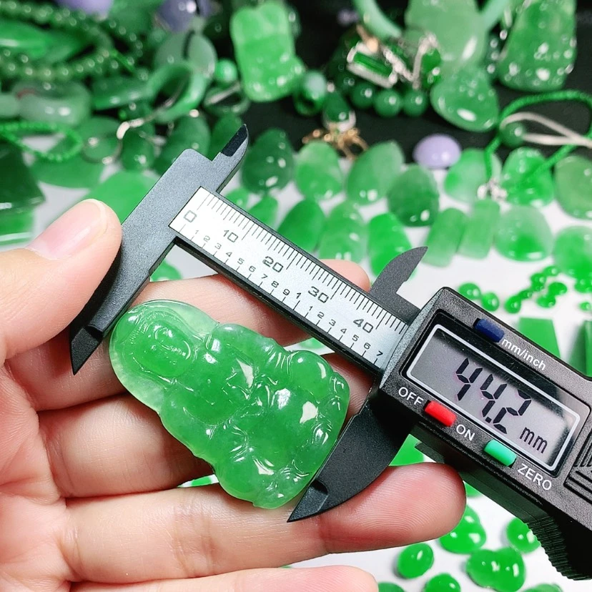 【闪购商品】翡翠颈饰未镶嵌聪***明翡翠44.2*28.9*4.0