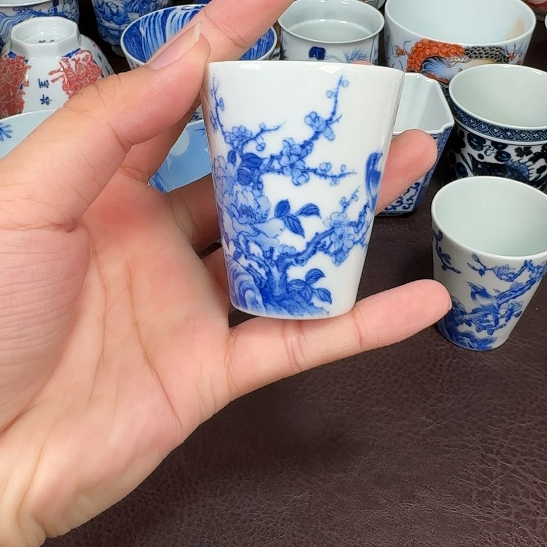 现代景德镇陶瓷杯