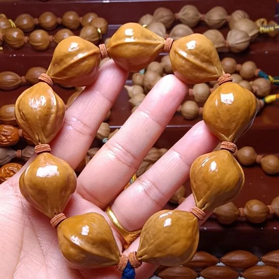 橄榄核手串/手链橄榄核手串铁核蒜头蜜挑臀2.3*2.7左右