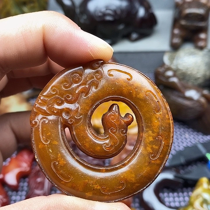 未镶嵌蛇纹石玉颈饰