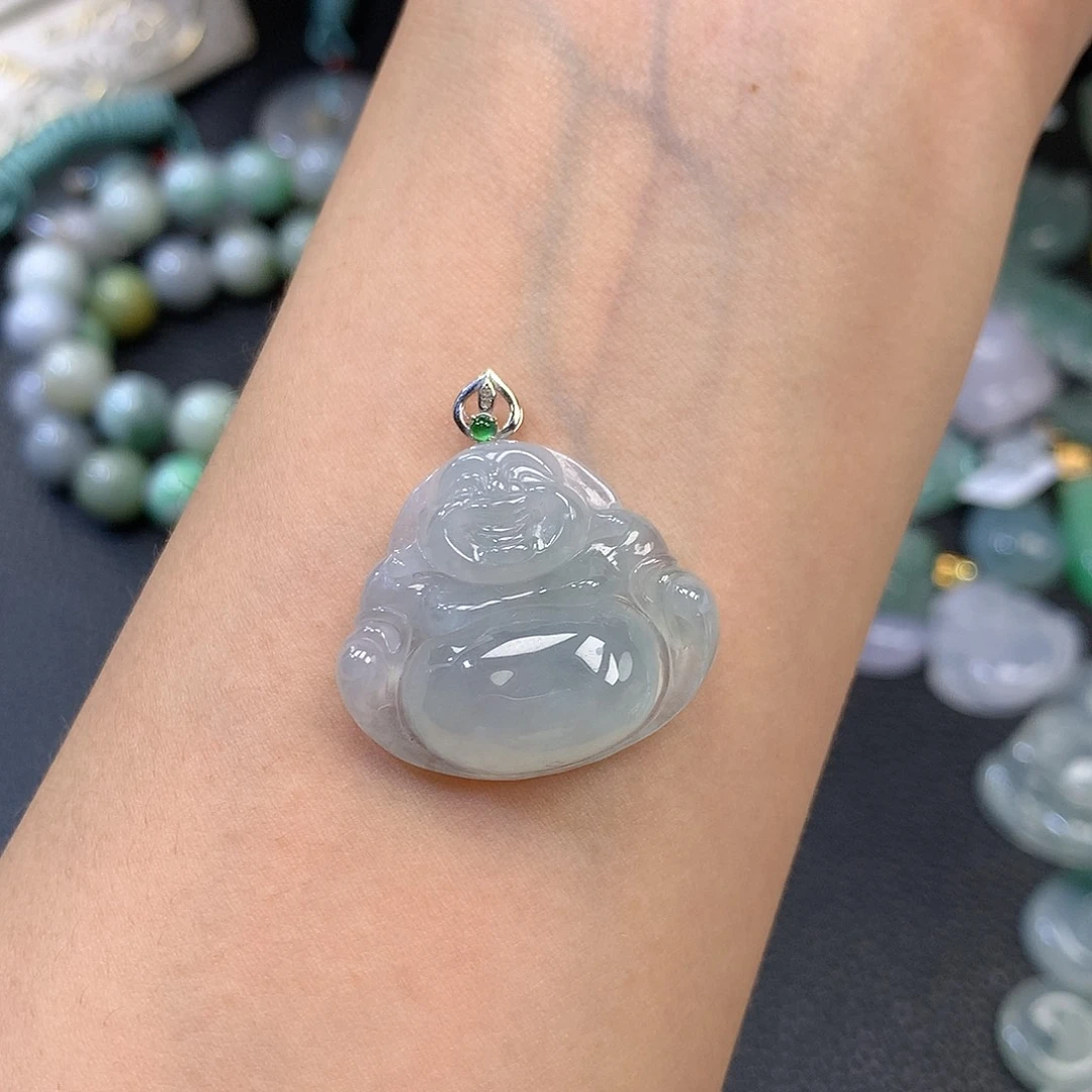 翡翠18K金镶嵌颈饰翡翠