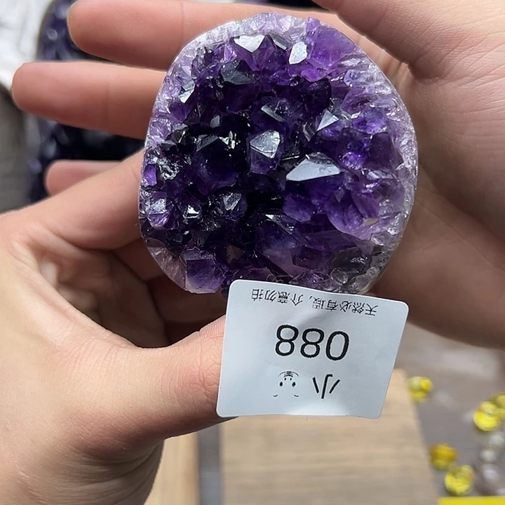 未镶嵌水晶大型摆件（非配饰）