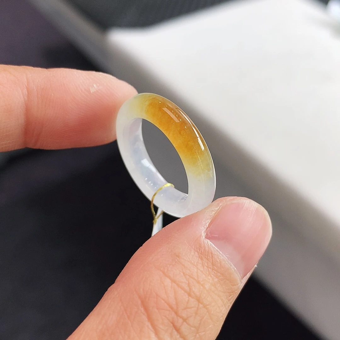 翡翠未镶嵌戒指12号