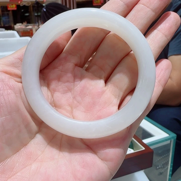 未镶嵌手镯和田玉62