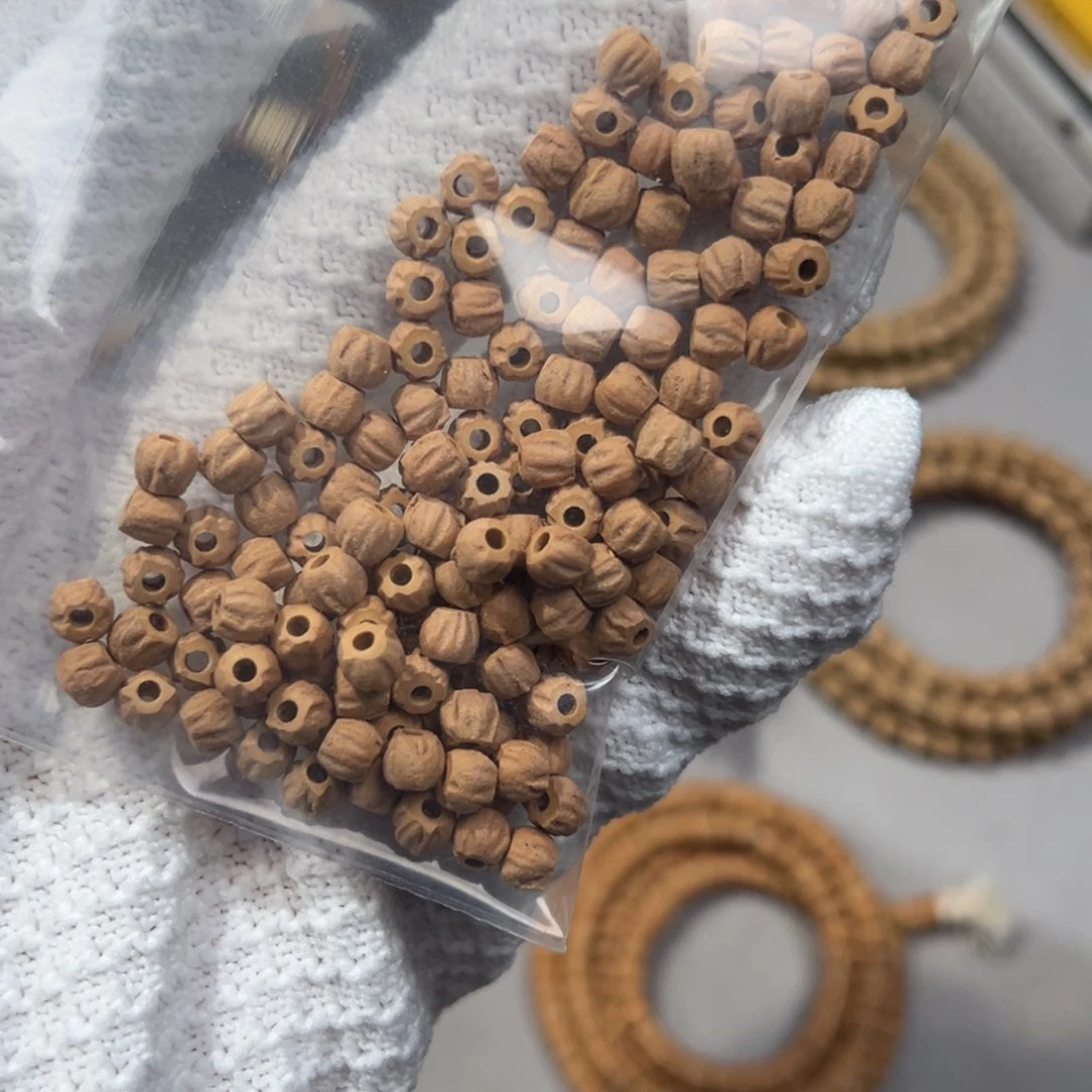 柏香籽/百香籽吊坠偷****闲