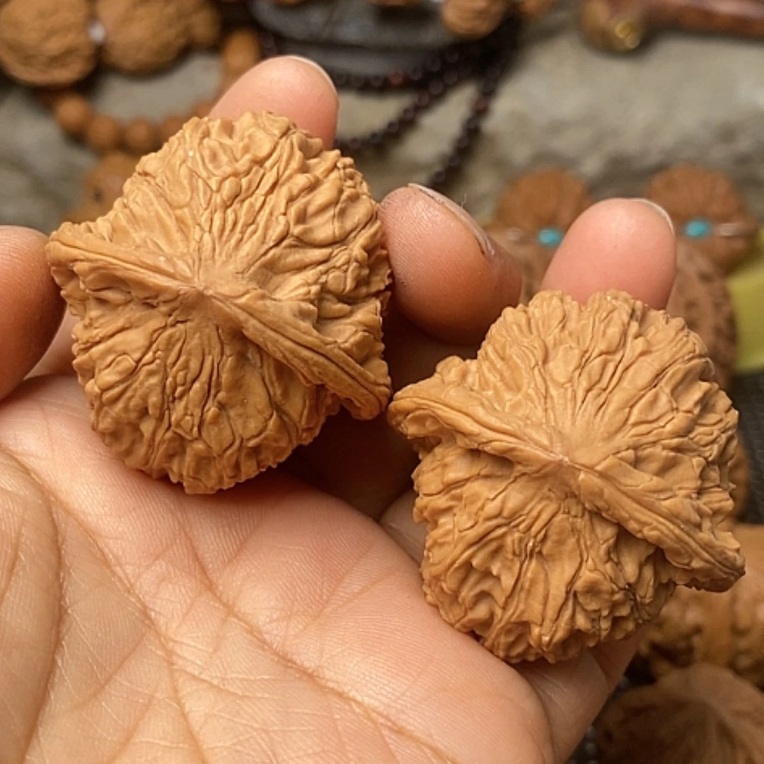 【闪购商品】把件文玩核桃全品精配红狮子