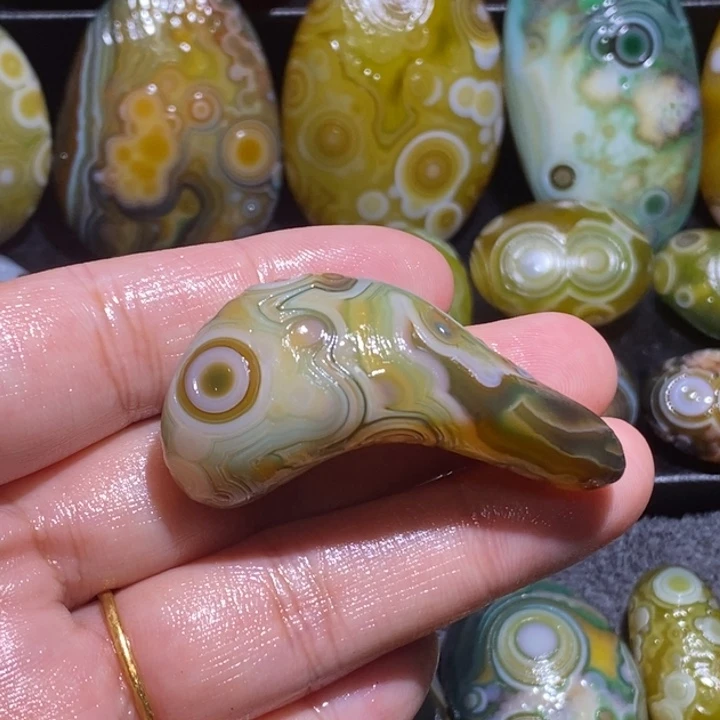 玛瑙/玉髓未镶嵌珠宝半成品29