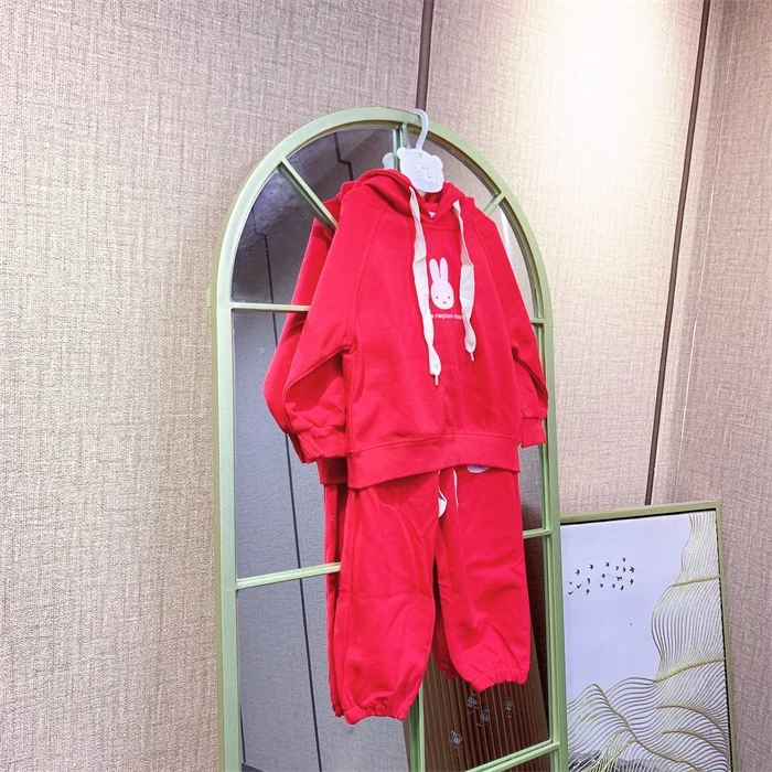 AE187   宝宝红色连帽单层长袖套装 春款