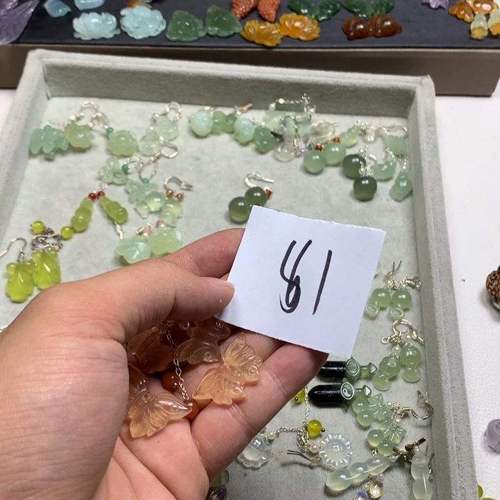 索***海合金蛇纹石玉耳钉