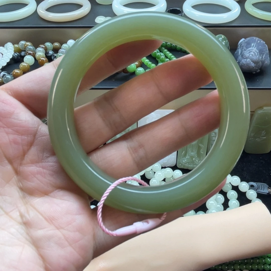 和田玉未镶嵌手镯59