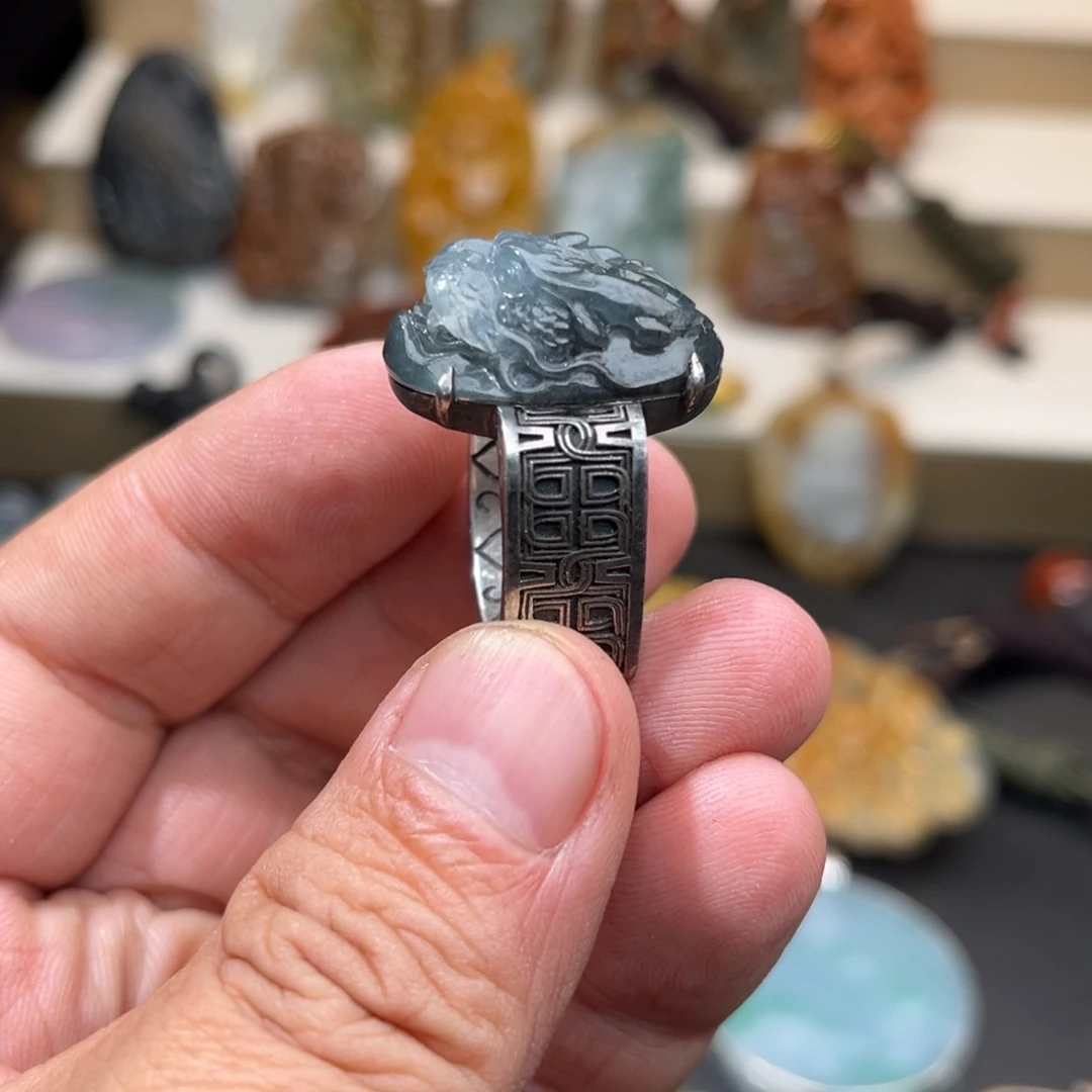 【闪购商品】定制翡翠银S925镶嵌吾***强翡翠戒指