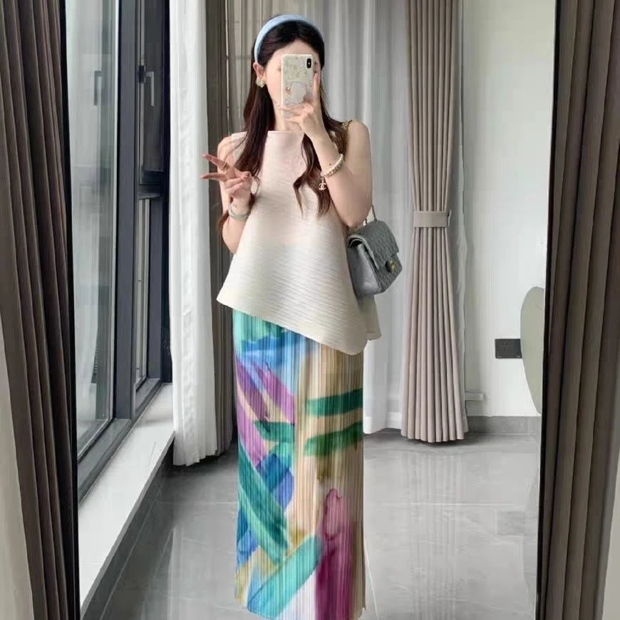 三宅褶皱风小众半身裙女款2025新款高级感高腰显瘦气质休闲半身裙