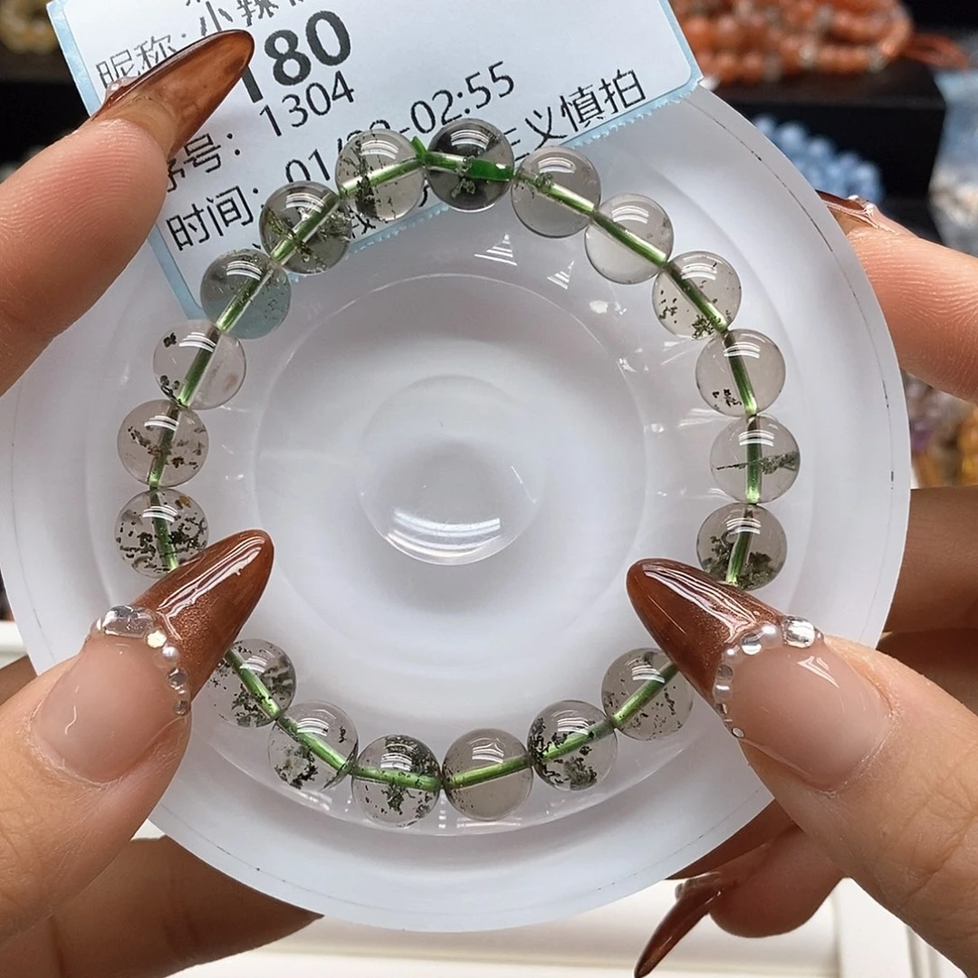 水晶手串未镶嵌2468009656