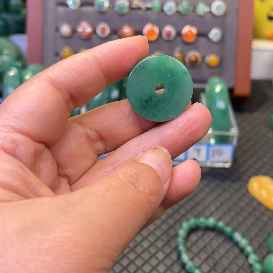 未镶嵌手链石英质玉（非洲翠）