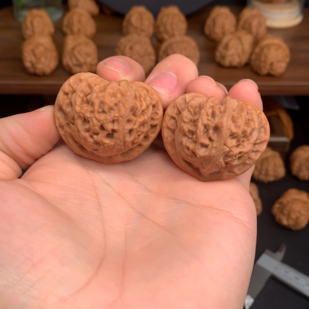 文玩核桃吊坠41宫灯