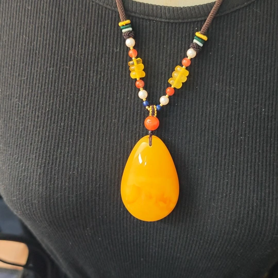 蜜蜡吊坠(赠链)未镶嵌