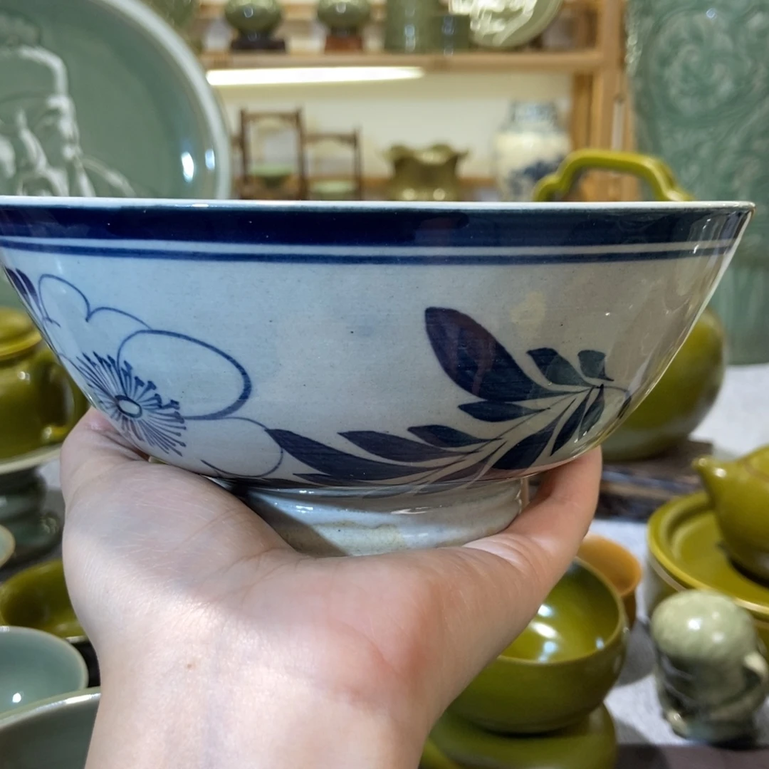 六***主瓷片手工蓝花碗一对哈哈哈