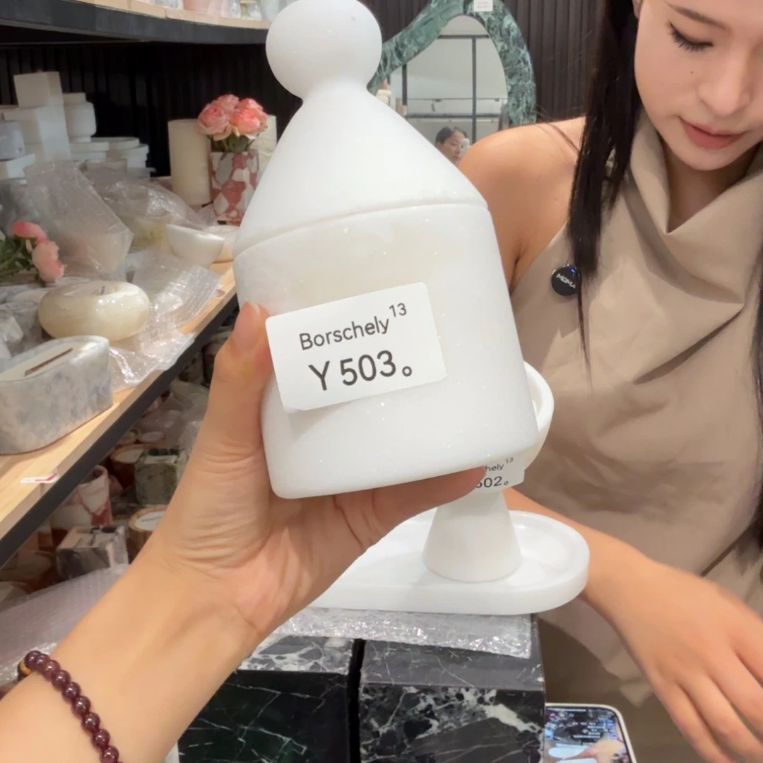 大理石503。 油。心