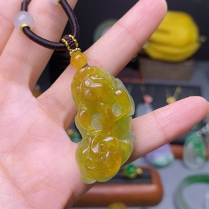 吊坠(赠链)未镶嵌翡翠