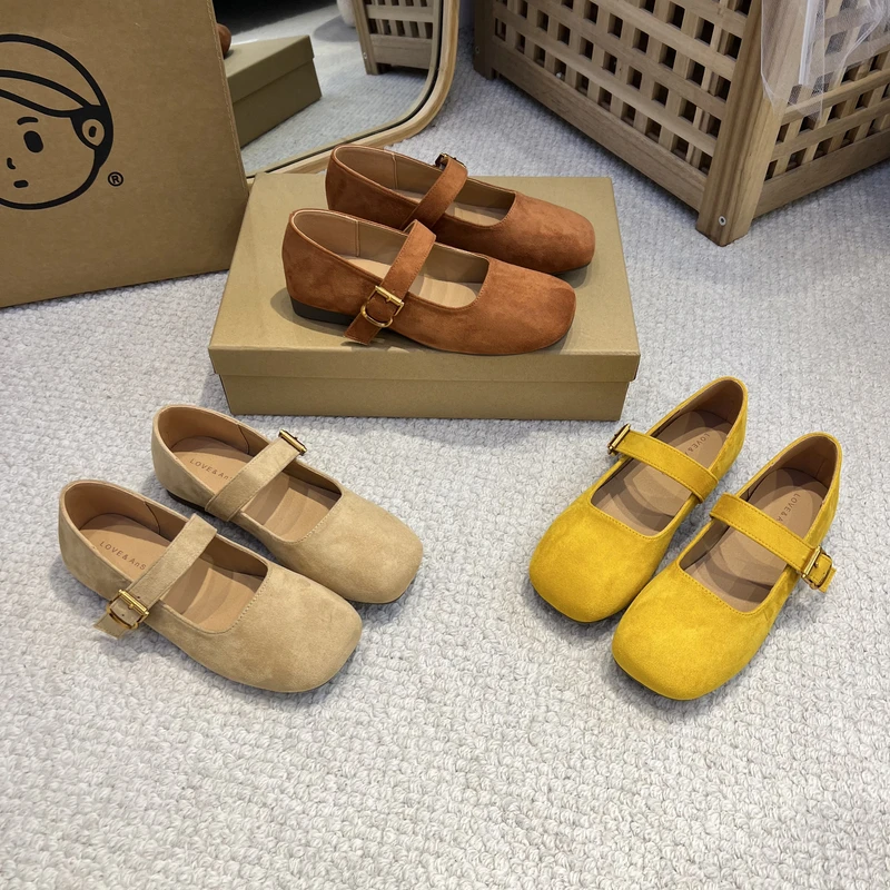 新款法式复古气质温柔玛丽珍鞋平底浅口一字带软底舒适女单鞋春夏