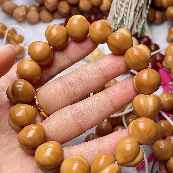 手串猴头核桃扎****店15d g h h j