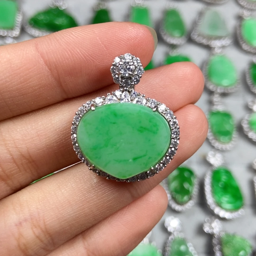 颈饰未镶嵌翡翠爱心