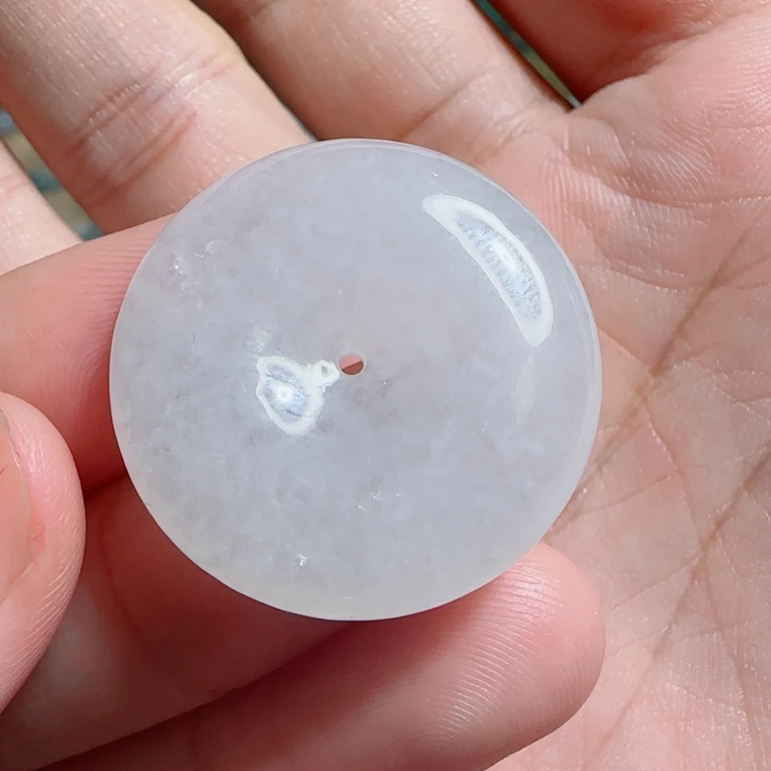 翡翠未镶嵌颈饰平安扣