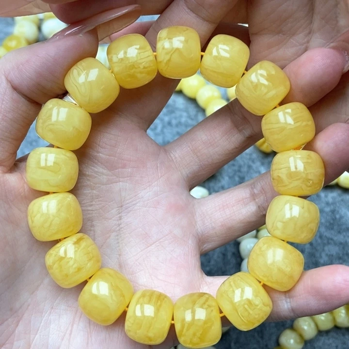 琥珀未镶嵌珠宝奇石15