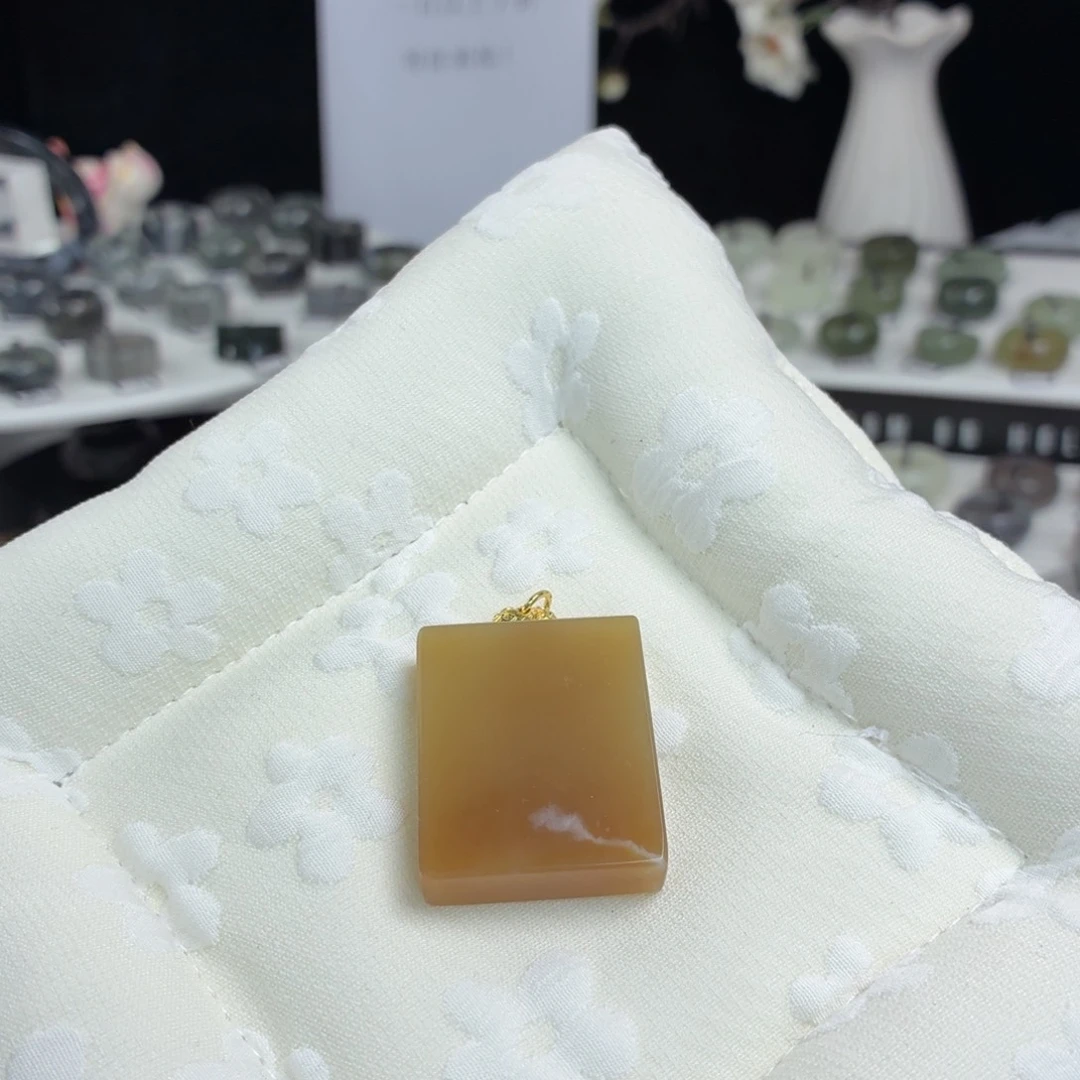 和田玉（糖玉）未镶嵌戒指Q129糖色无事牌1个