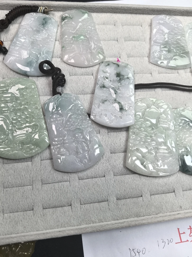 3381天然翡翠珠宝玉石带绳带证书多样性随机发一